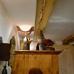 Rustic Petra Apartment